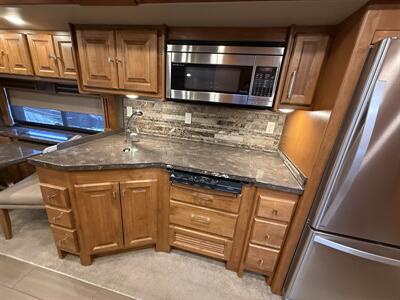 2018 Tiffin Allegro Red 33AA   - Photo 59 - Rillito, AZ 85654