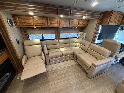 2018 Tiffin Allegro Red 33AA   - Photo 30 - Rillito, AZ 85654