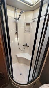 2018 Tiffin Allegro Red 33AA   - Photo 80 - Rillito, AZ 85654