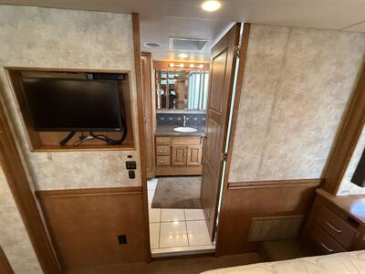 2012 Freightliner XCL Chassis   - Photo 42 - Rillito, AZ 85654