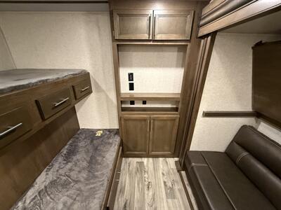 2021 Keystone Cougar 32BHS   - Photo 58 - Marana, AZ 85653