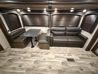 2021 Keystone Cougar 32BHS   - Photo 29 - Marana, AZ 85653