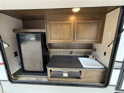 2021 Keystone Cougar 32BHS   - Photo 21 - Marana, AZ 85653