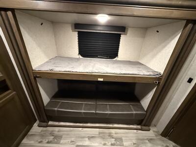 2021 Keystone Cougar 32BHS   - Photo 55 - Marana, AZ 85653