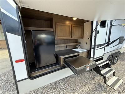 2021 Keystone Cougar 32BHS   - Photo 19 - Marana, AZ 85653