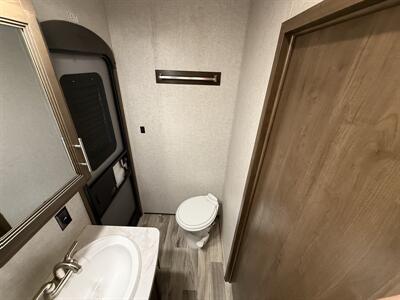 2021 Keystone Cougar 32BHS   - Photo 46 - Marana, AZ 85653