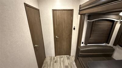 2021 Keystone Cougar 32BHS   - Photo 41 - Marana, AZ 85653