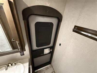 2021 Keystone Cougar 32BHS   - Photo 47 - Marana, AZ 85653