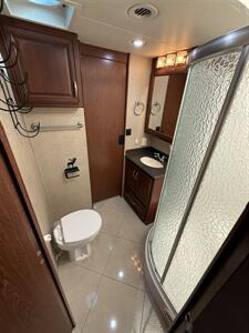 2014 FOREST RIVER BERKSHIRE 400QL   - Photo 31 - Rillito, AZ 85654