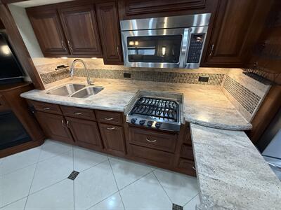 2014 FOREST RIVER BERKSHIRE 400QL   - Photo 26 - Rillito, AZ 85654