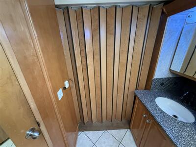 2006 Western Recreation Vehicl Alpine Coach 36MD - Photo 42 - Rillito, AZ 85654