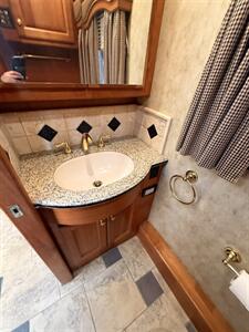 2007 Country Coach Allure 430 Hood River - Photo 24 - Rillito, AZ 85654