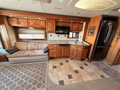 2007 Country Coach Allure 430 Hood River - Photo 10 - Rillito, AZ 85654