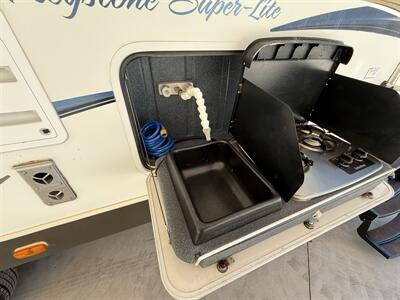 2011 Keystone Outback 260 FL   - Photo 9 - Rillito, AZ 85654