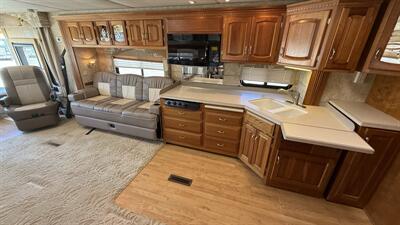 2005 Newmar Dutch Star 4023 - Photo 13 - Rillito, AZ 85654