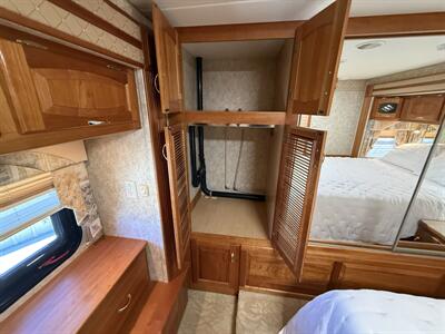 2005 Newmar Dutch Star 4023 - Photo 47 - Rillito, AZ 85654