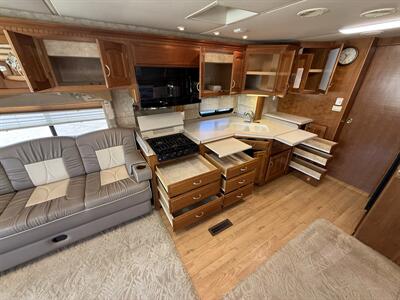 2005 Newmar Dutch Star 4023 - Photo 25 - Rillito, AZ 85654