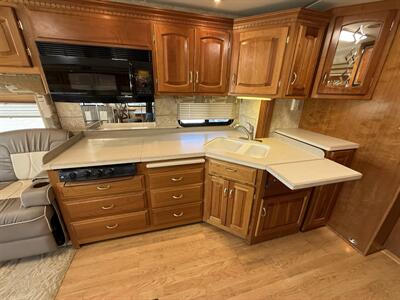 2005 Newmar Dutch Star 4023 - Photo 23 - Rillito, AZ 85654