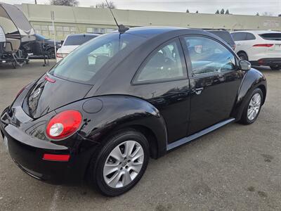 2009 Volkswagen Beetle Base PZEV   - Photo 5 - Roseville, CA 95678