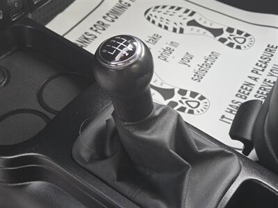 2009 Volkswagen Beetle Base PZEV   - Photo 14 - Roseville, CA 95678