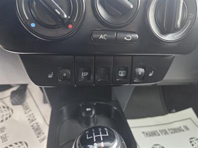 2009 Volkswagen Beetle Base PZEV   - Photo 18 - Roseville, CA 95678