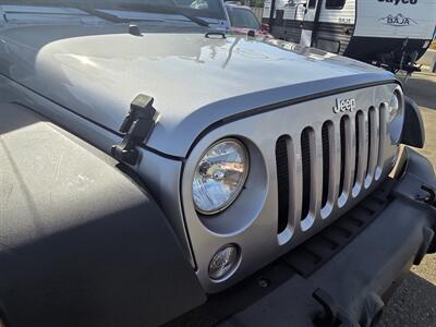 2018 Jeep Wrangler JK Unlimited Sport 4x4 - Hard top - Great shape   - Photo 37 - Roseville, CA 95678