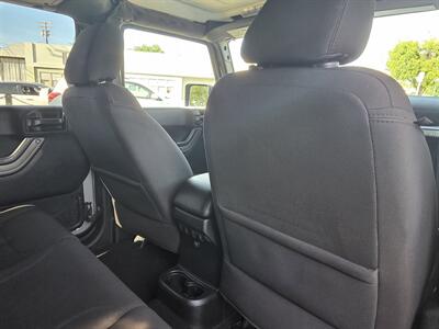 2018 Jeep Wrangler JK Unlimited Sport 4x4 - Hard top - Great shape   - Photo 17 - Roseville, CA 95678