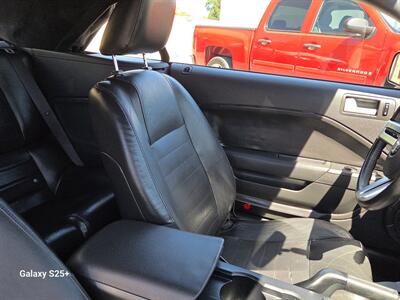 2006 Ford Mustang GT Deluxe - 5 SPEED MANUAL - Photo 18 - Roseville, CA 95678