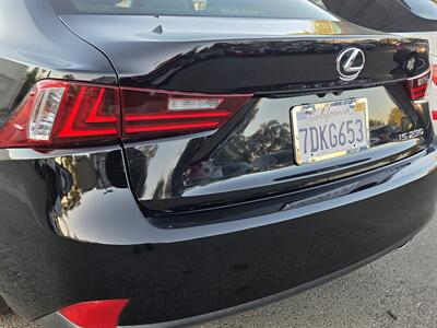 2014 Lexus IS 250   - Photo 8 - Roseville, CA 95678