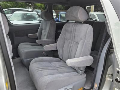 2002 Toyota Sienna LE - Photo 10 - Roseville, CA 95678