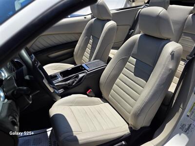 2011 Ford Mustang V6   - Photo 22 - Roseville, CA 95678
