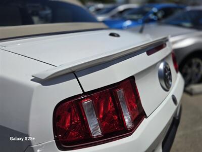 2011 Ford Mustang V6   - Photo 5 - Roseville, CA 95678