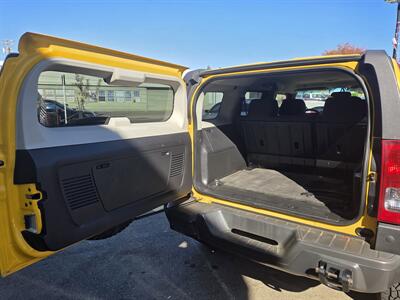 2007 Hummer H3 -- LOW MILEAGE ONLY 112565   - Photo 12 - Roseville, CA 95678