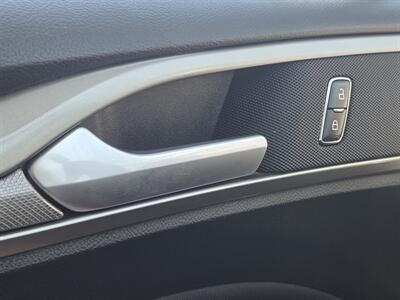 2019 Ford Fusion Hybrid SE   - Photo 27 - Roseville, CA 95678