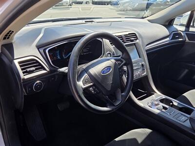 2019 Ford Fusion Hybrid SE   - Photo 7 - Roseville, CA 95678