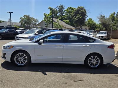 2019 Ford Fusion Hybrid SE   - Photo 3 - Roseville, CA 95678