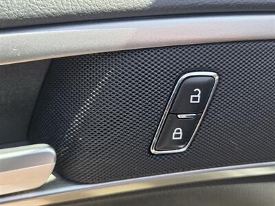 2019 Ford Fusion Hybrid SE   - Photo 10 - Roseville, CA 95678