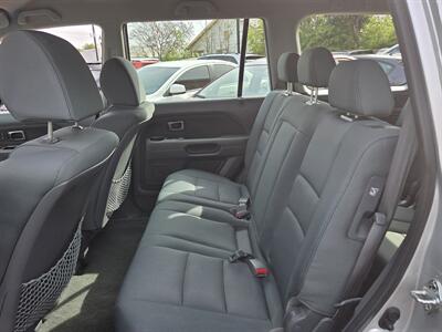 2007 Honda Pilot LX 2WD - 1 OWNER SUV - CLEAN TITLE - Photo 12 - Roseville, CA 95678