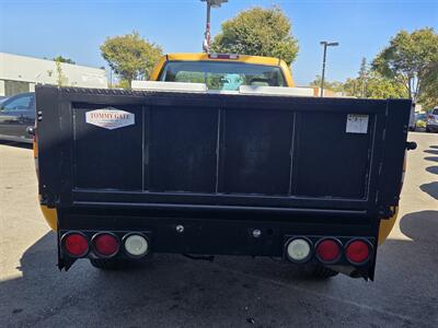 2004 GMC Sierra 2500HD Work Truck 4X4 - Photo 5 - Roseville, CA 95678