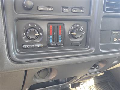 2004 GMC Sierra 2500HD Work Truck 4X4 - Photo 18 - Roseville, CA 95678