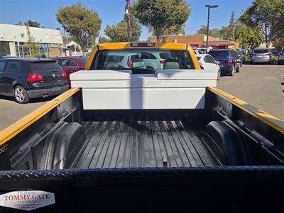 2004 GMC Sierra 2500HD Work Truck 4X4 - Photo 7 - Roseville, CA 95678