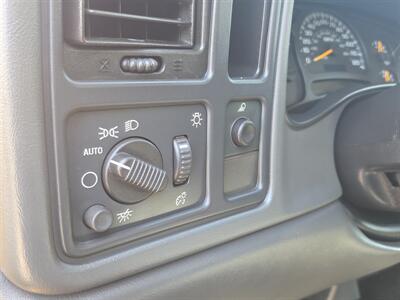 2004 GMC Sierra 2500HD Work Truck 4X4 - Photo 15 - Roseville, CA 95678