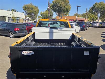 2004 GMC Sierra 2500HD Work Truck 4X4 - Photo 6 - Roseville, CA 95678