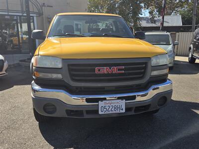 2004 GMC Sierra 2500HD Work Truck 4X4 - Photo 2 - Roseville, CA 95678