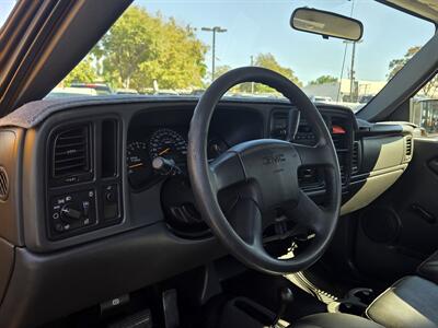 2004 GMC Sierra 2500HD Work Truck 4X4 - Photo 11 - Roseville, CA 95678
