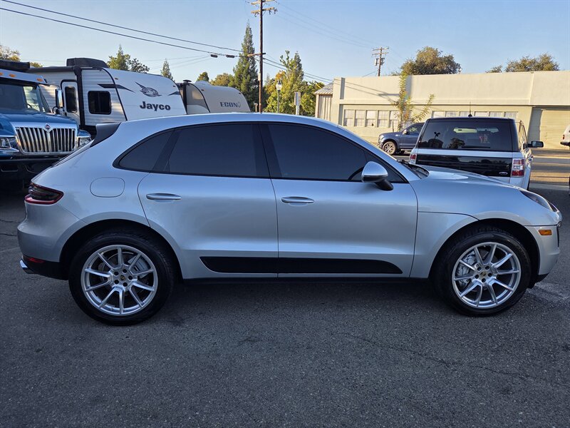 2016 Porsche Macan S photo 4