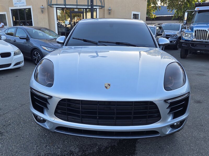 2016 Porsche Macan S photo 2