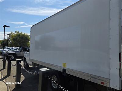 2017 Ford E-350 **BOX TRUCK   - Photo 4 - Roseville, CA 95678