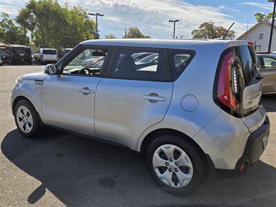 2015 Kia Soul   - Photo 4 - Roseville, CA 95678