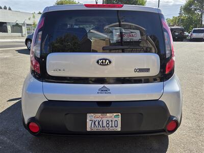 2015 Kia Soul   - Photo 5 - Roseville, CA 95678